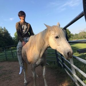 Meet your Posher, Raydin